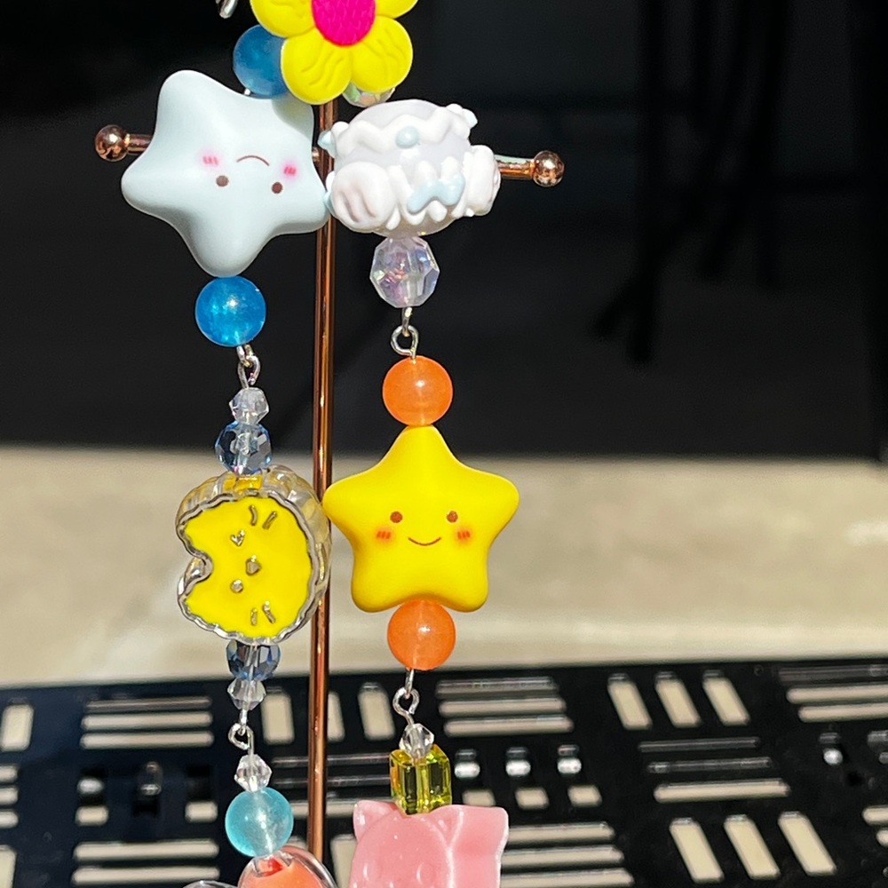 Handmade kawaii beaded keychain/ phone charm accessory